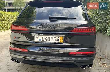 Внедорожник / Кроссовер Audi SQ7 2021 в 