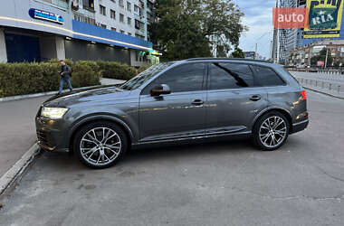 Внедорожник / Кроссовер Audi SQ7 2018 в 