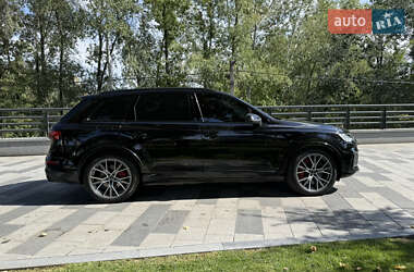 Внедорожник / Кроссовер Audi SQ7 2019 в 