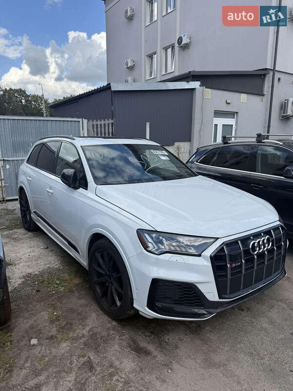 Внедорожник / Кроссовер Audi SQ7 2020 в 