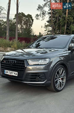Внедорожник / Кроссовер Audi SQ7 2018 в 