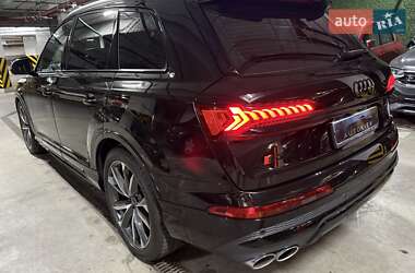 Внедорожник / Кроссовер Audi SQ7 2023 в 