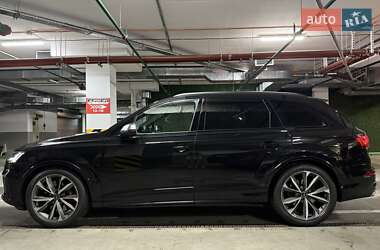 Внедорожник / Кроссовер Audi SQ7 2023 в 