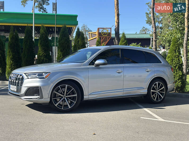 Внедорожник / Кроссовер Audi SQ7 2022 в Киеве