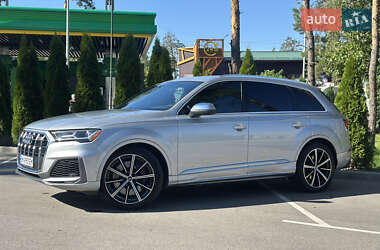 Внедорожник / Кроссовер Audi SQ7 2022 в 
