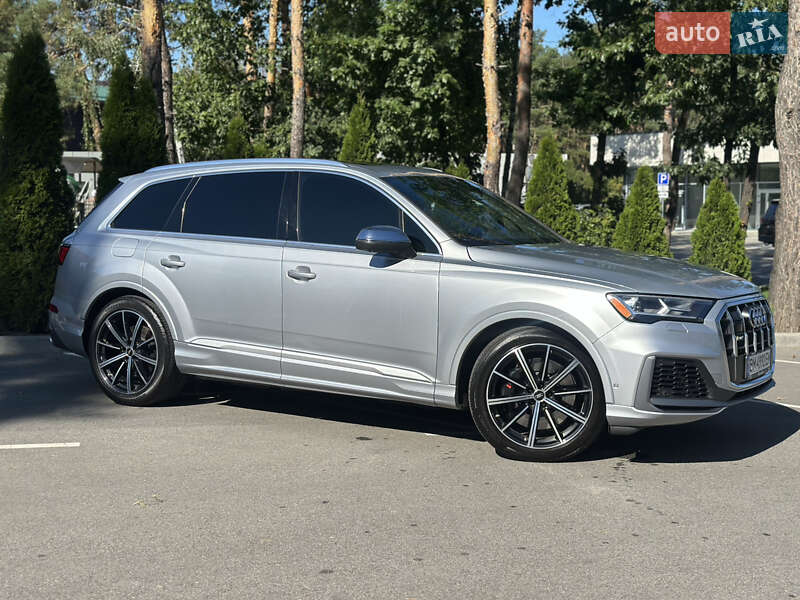 Внедорожник / Кроссовер Audi SQ7 2022 в Киеве