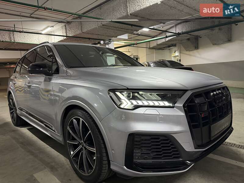 Внедорожник / Кроссовер Audi SQ7 2020 в Киеве