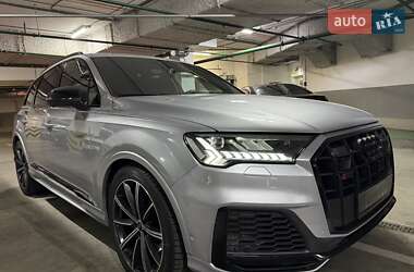 Внедорожник / Кроссовер Audi SQ7 2020 в 