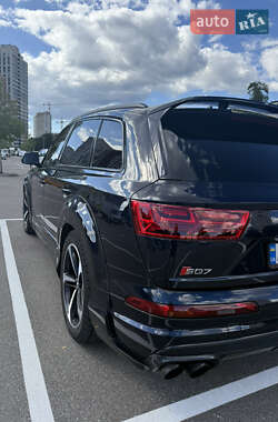 Позашляховик / Кросовер Audi SQ7 2017 в 