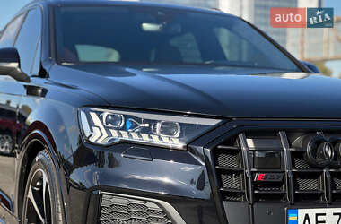 Внедорожник / Кроссовер Audi SQ7 2021 в 