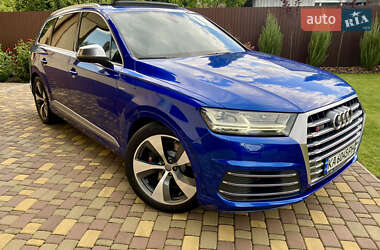 Внедорожник / Кроссовер Audi SQ7 2016 в 