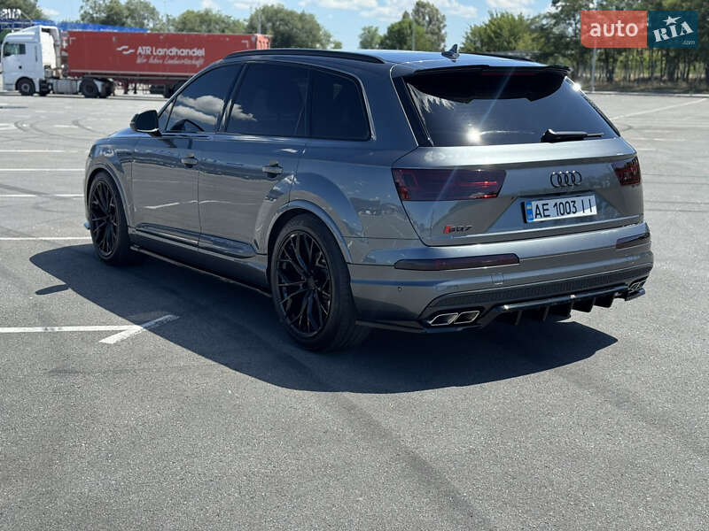 Внедорожник / Кроссовер Audi SQ7 2018 в Днепре