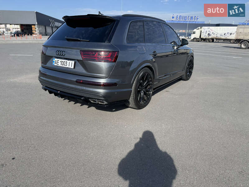 Внедорожник / Кроссовер Audi SQ7 2018 в Днепре