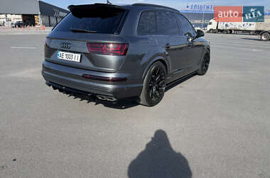 Внедорожник / Кроссовер Audi SQ7 2018 в 