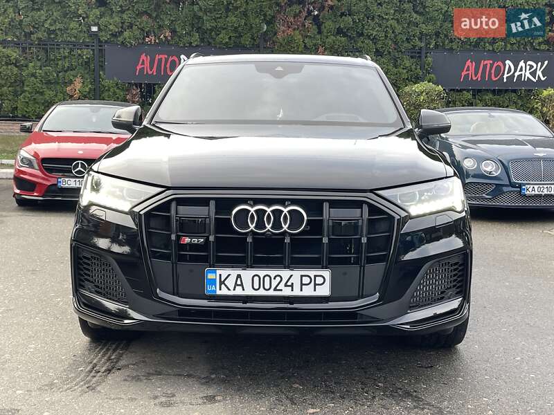 Внедорожник / Кроссовер Audi SQ7 2020 в Киеве