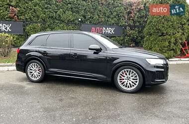 Внедорожник / Кроссовер Audi SQ7 2020 в 