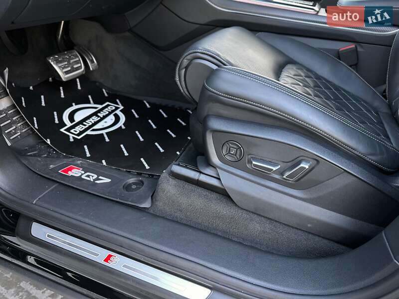 Внедорожник / Кроссовер Audi SQ7 2024 в Киеве
