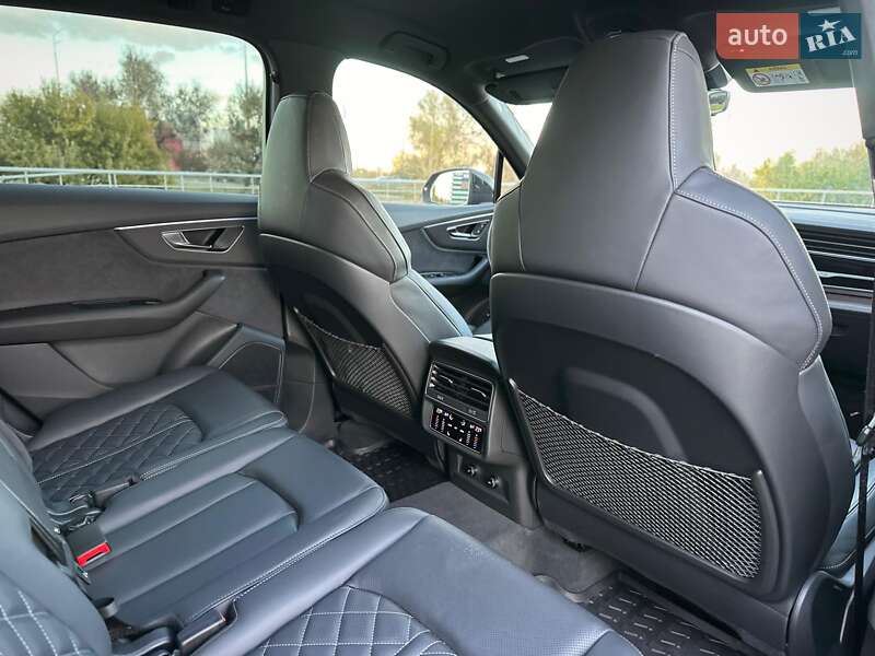 Внедорожник / Кроссовер Audi SQ7 2024 в Киеве