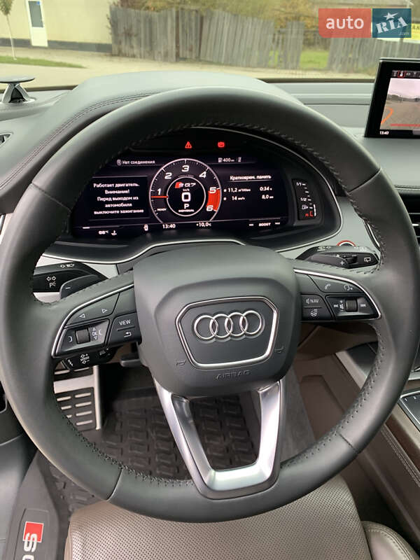 Внедорожник / Кроссовер Audi SQ7 2018 в Сваляве