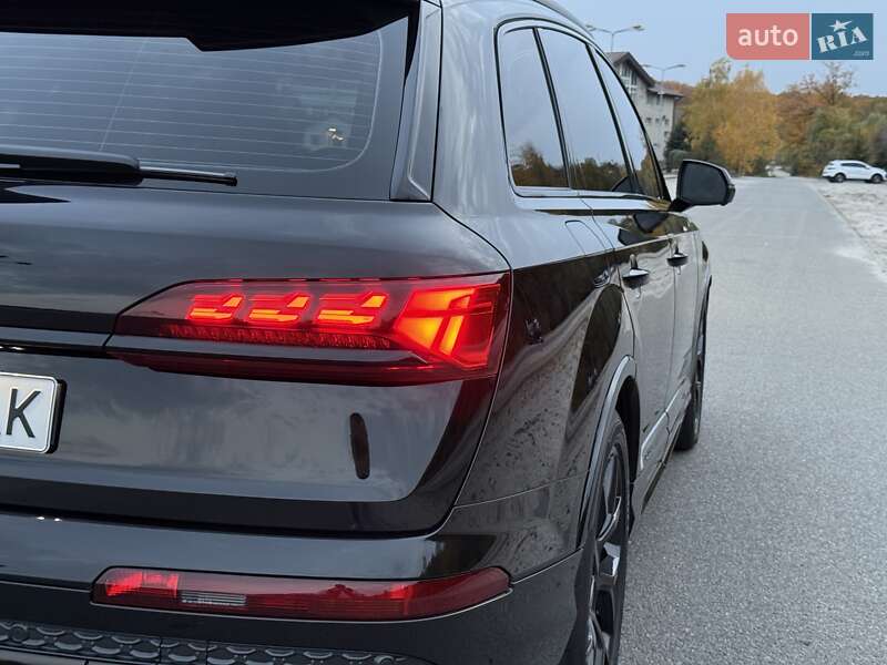 Позашляховик / Кросовер Audi SQ7 2024 в Дніпрі фото 51 Позашляховик / Кросовер Audi SQ7 2024 в Дніпрі