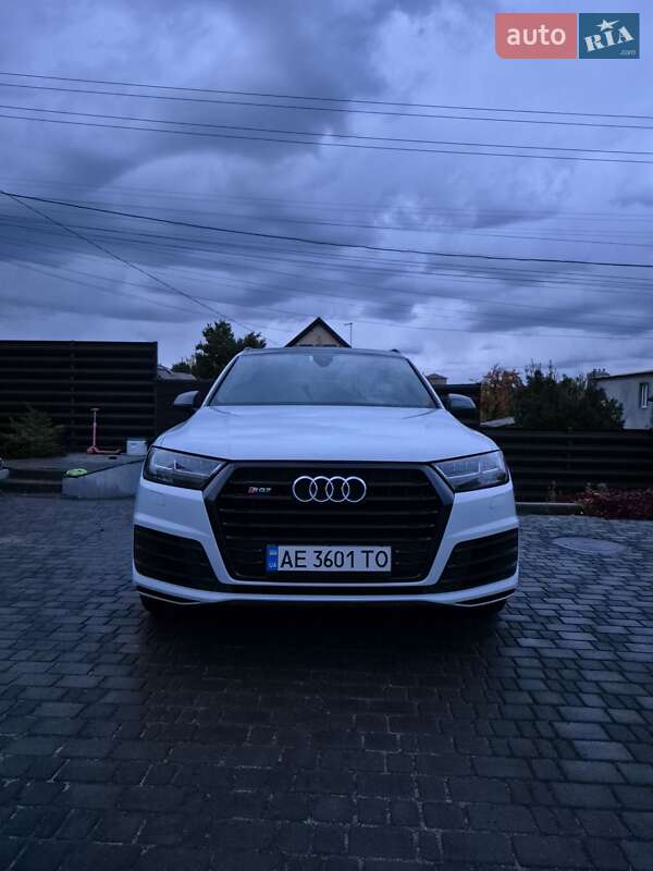 Позашляховик / Кросовер Audi SQ7 2017 в Дніпрі