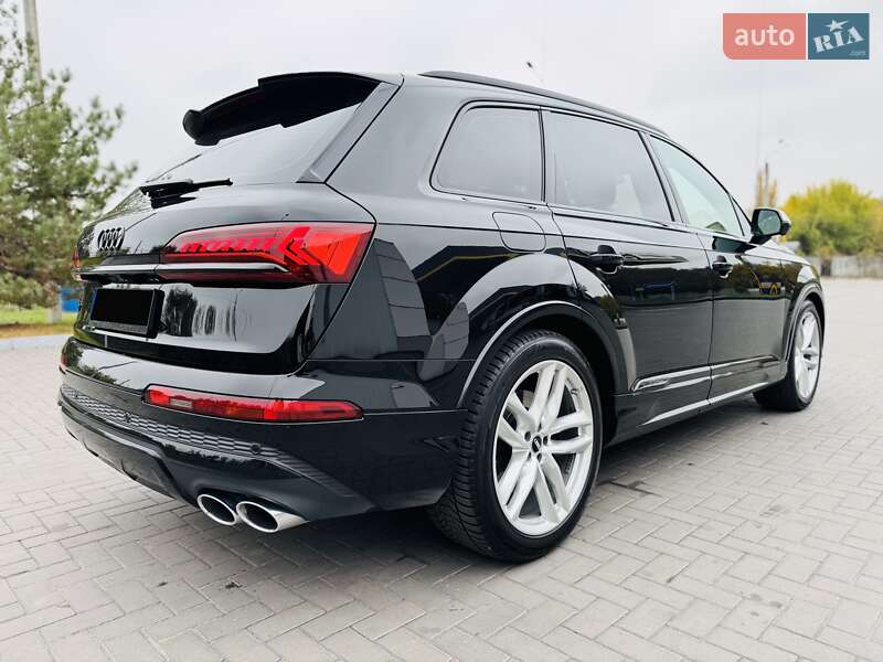 Позашляховик / Кросовер Audi SQ7 2019 в Дніпрі