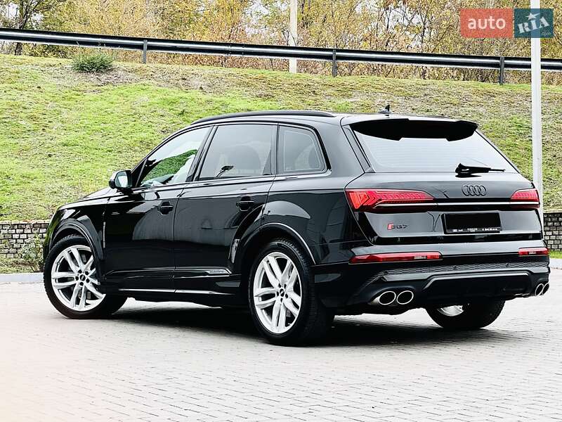 Позашляховик / Кросовер Audi SQ7 2019 в Дніпрі