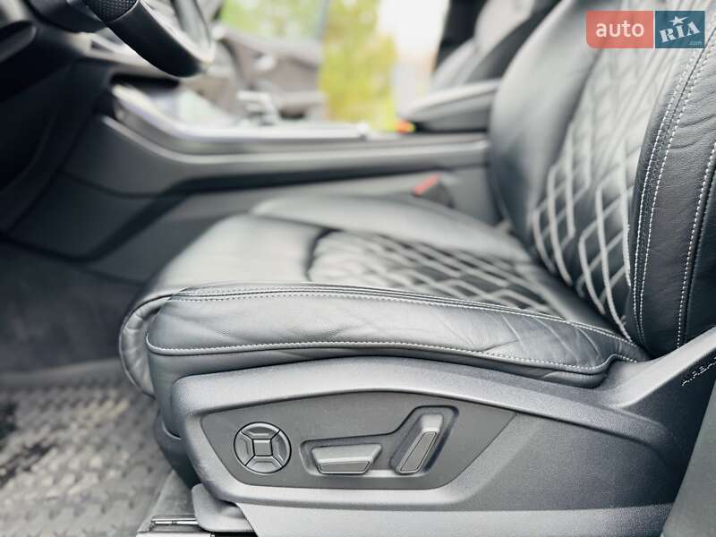 Позашляховик / Кросовер Audi SQ7 2019 в Дніпрі