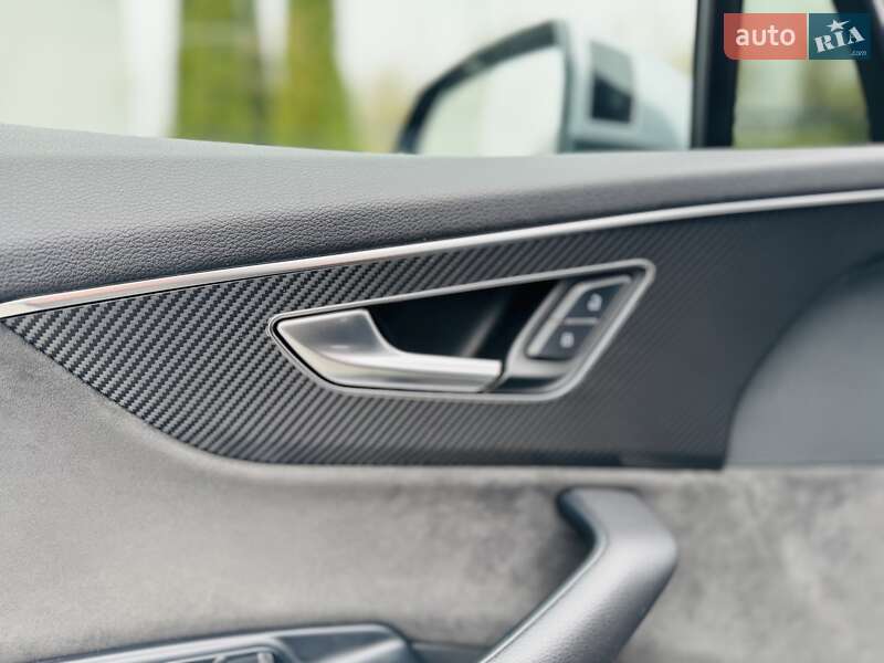 Позашляховик / Кросовер Audi SQ7 2019 в Дніпрі