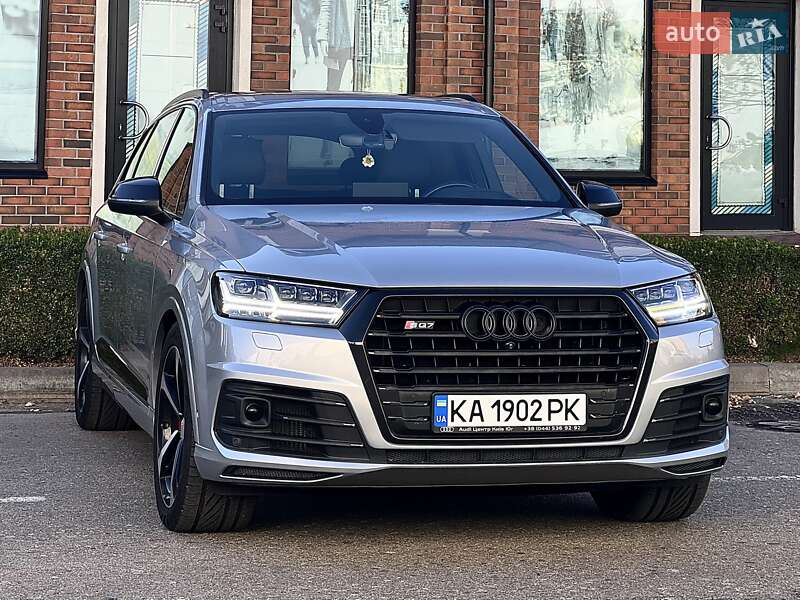 Внедорожник / Кроссовер Audi SQ7 2017 в Киеве