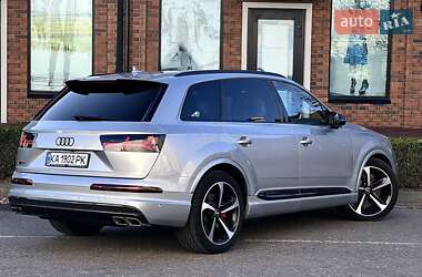 Позашляховик / Кросовер Audi SQ7 2017 в Києві