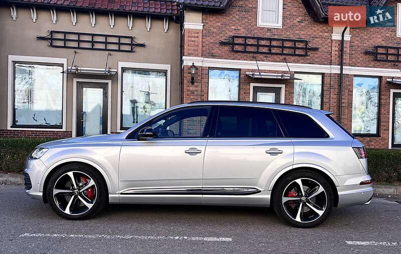 Внедорожник / Кроссовер Audi SQ7 2017 в Киеве