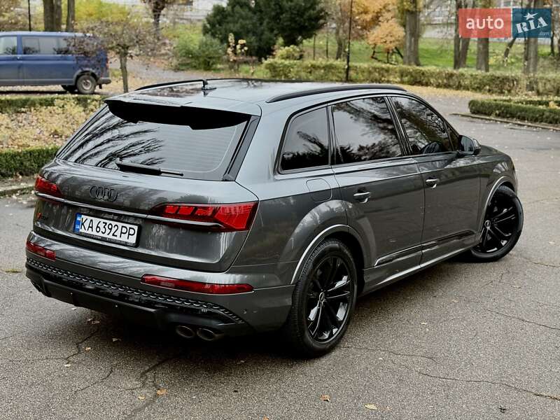 Позашляховик / Кросовер Audi SQ7 2024 в Києві