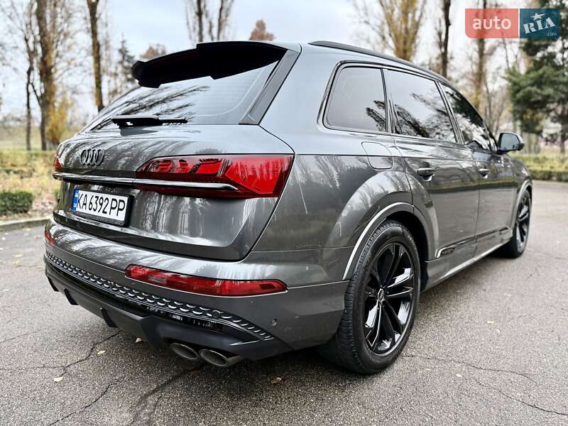 Позашляховик / Кросовер Audi SQ7 2024 в Києві