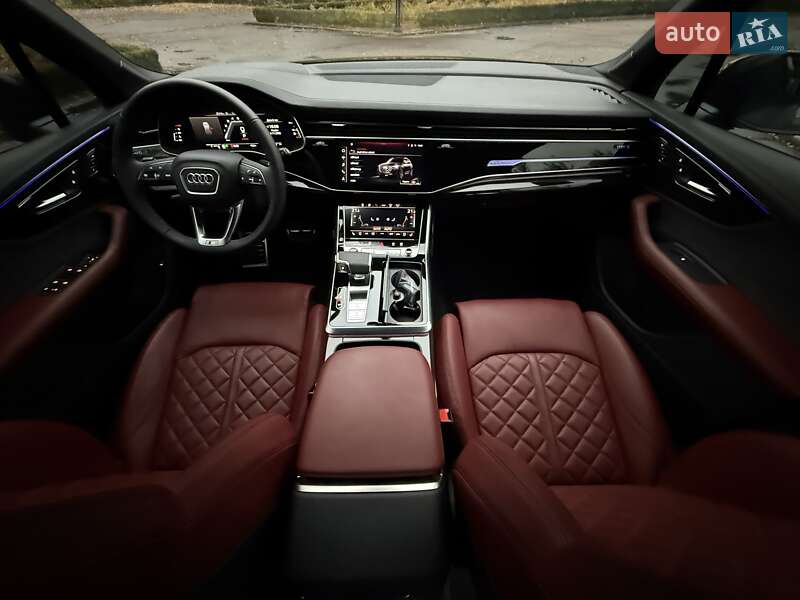 Позашляховик / Кросовер Audi SQ7 2024 в Києві
