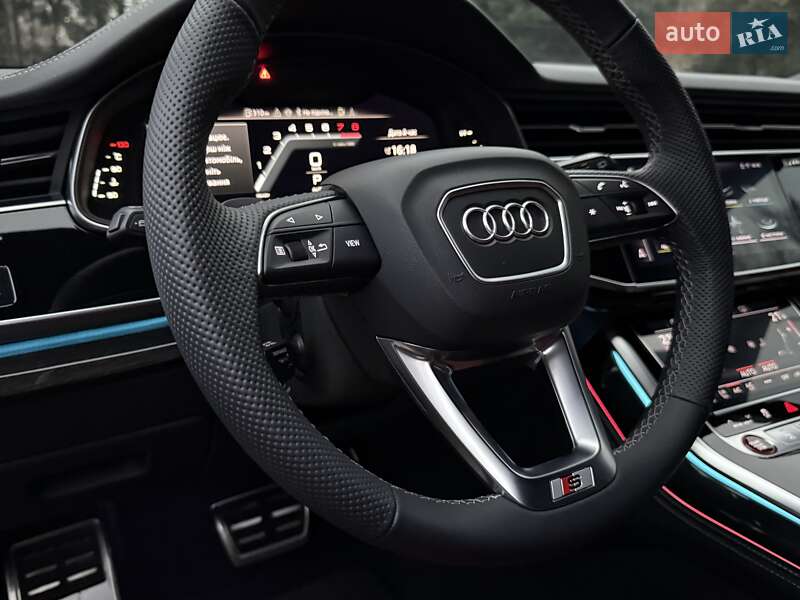 Позашляховик / Кросовер Audi SQ7 2024 в Києві