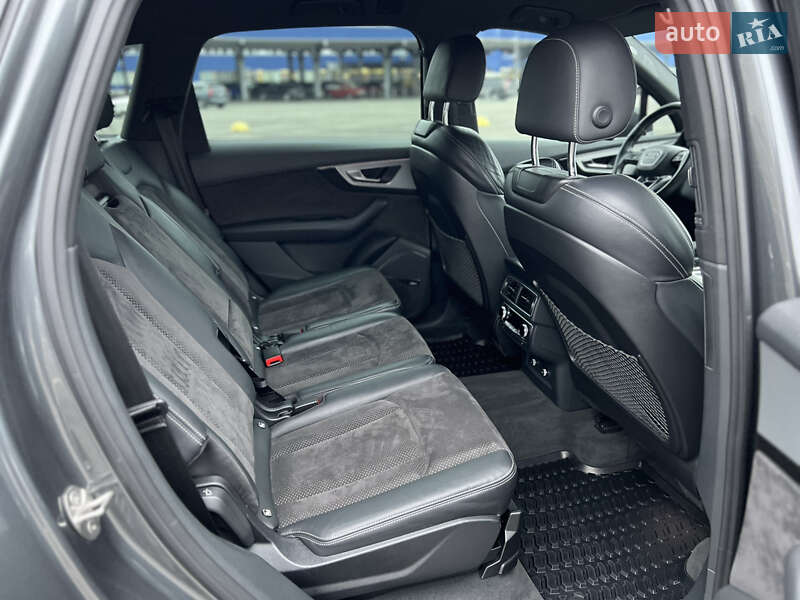 Внедорожник / Кроссовер Audi SQ7 2018 в Киеве фото 27 Внедорожник / Кроссовер Audi SQ7 2018 в Киеве