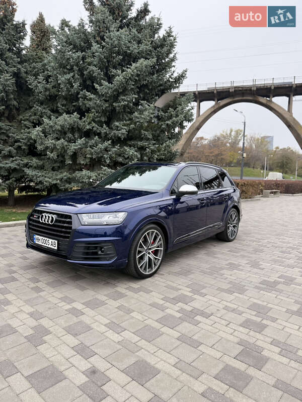 Позашляховик / Кросовер Audi SQ7 2018 в Дніпрі фото 2 Позашляховик / Кросовер Audi SQ7 2018 в Дніпрі
