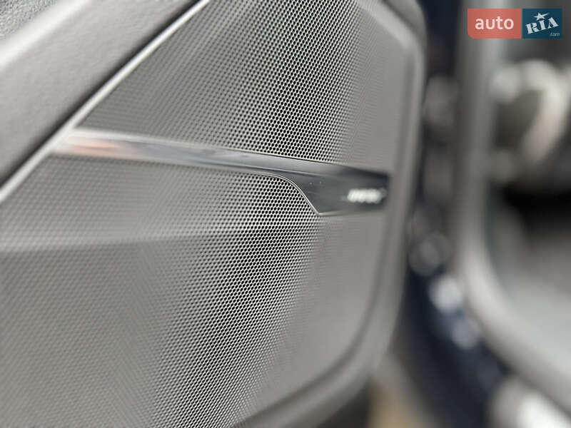 Позашляховик / Кросовер Audi SQ7 2017 в Києві