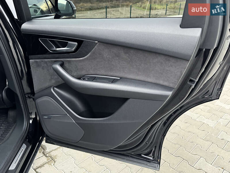 Внедорожник / Кроссовер Audi SQ7 2018 в Черновцах фото 23 Внедорожник / Кроссовер Audi SQ7 2018 в Черновцах