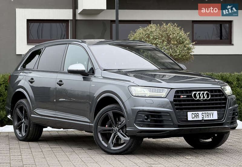 Позашляховик / Кросовер Audi SQ7 2017 в Стрию