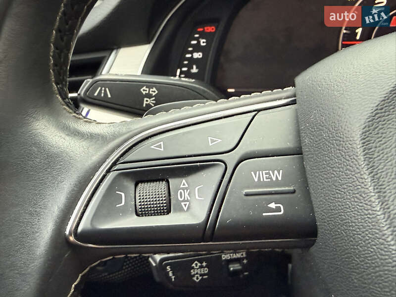 Позашляховик / Кросовер Audi SQ7 2017 в Стрию