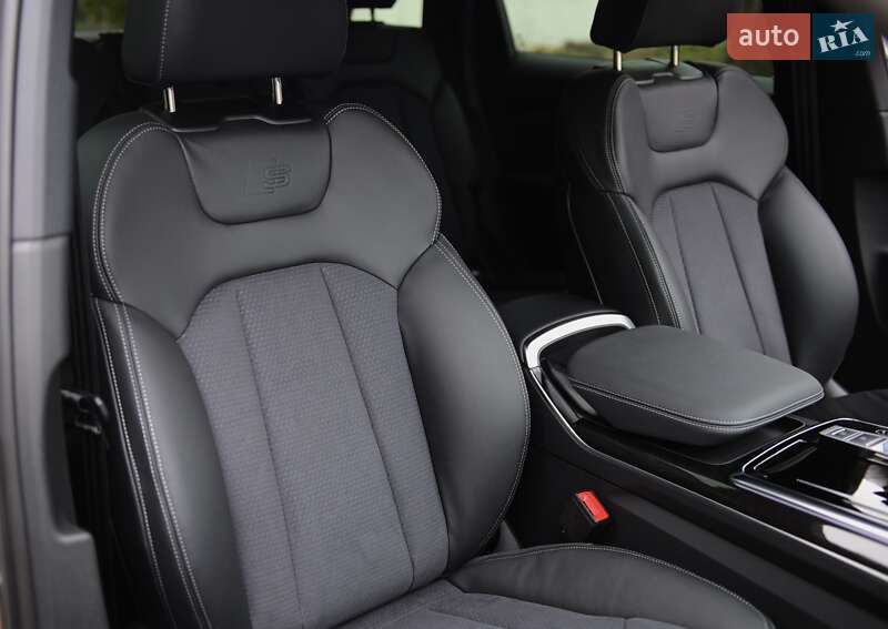 Внедорожник / Кроссовер Audi SQ7 2024 в Одессе