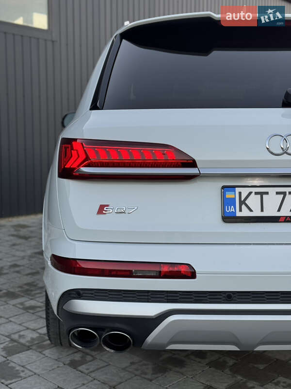 Внедорожник / Кроссовер Audi SQ7 2021 в Ивано-Франковске