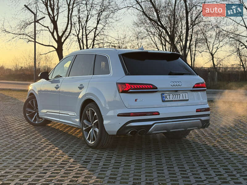 Внедорожник / Кроссовер Audi SQ7 2021 в Ивано-Франковске