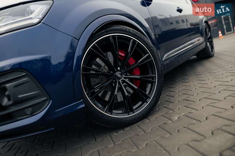 Внедорожник / Кроссовер Audi SQ7 2019 в Кривом Роге