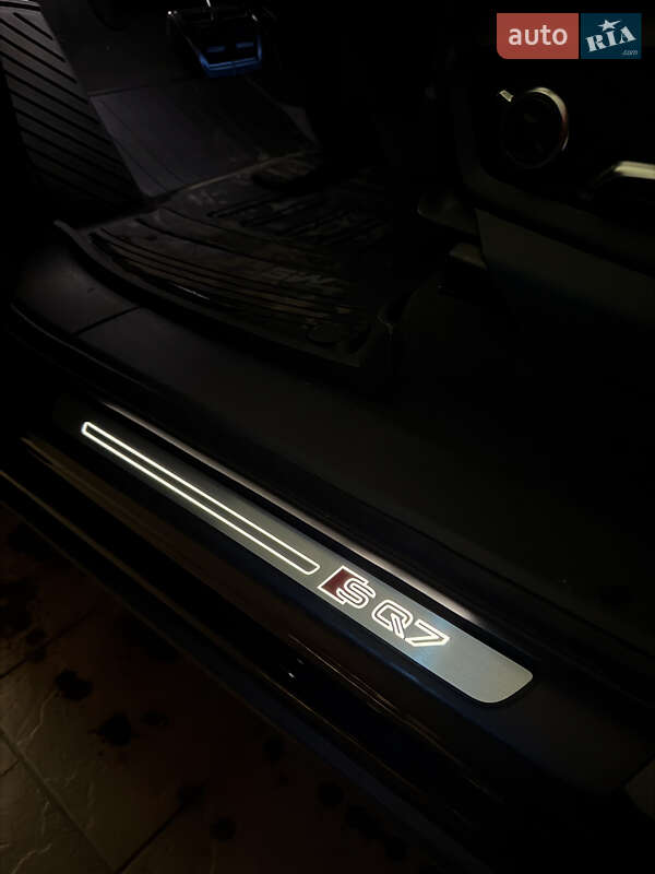 Позашляховик / Кросовер Audi SQ7 2018 в Хмельницькому фото 30 Позашляховик / Кросовер Audi SQ7 2018 в Хмельницькому
