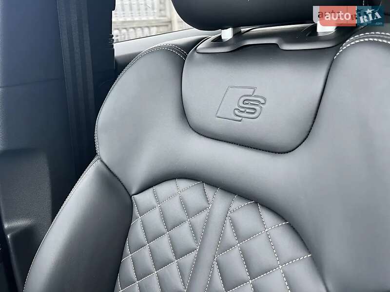 Позашляховик / Кросовер Audi SQ7 2017 в Вінниці