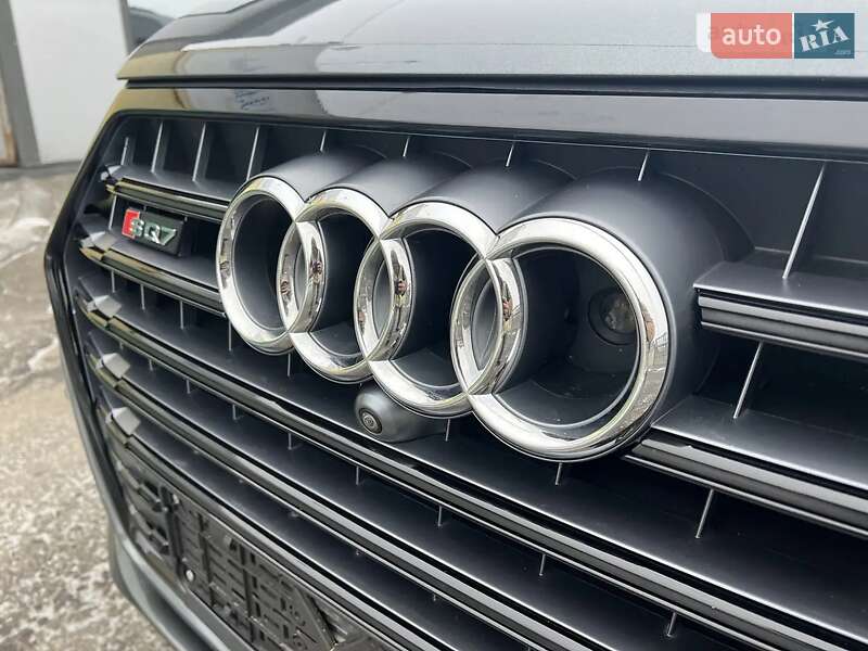 Позашляховик / Кросовер Audi SQ7 2017 в Вінниці