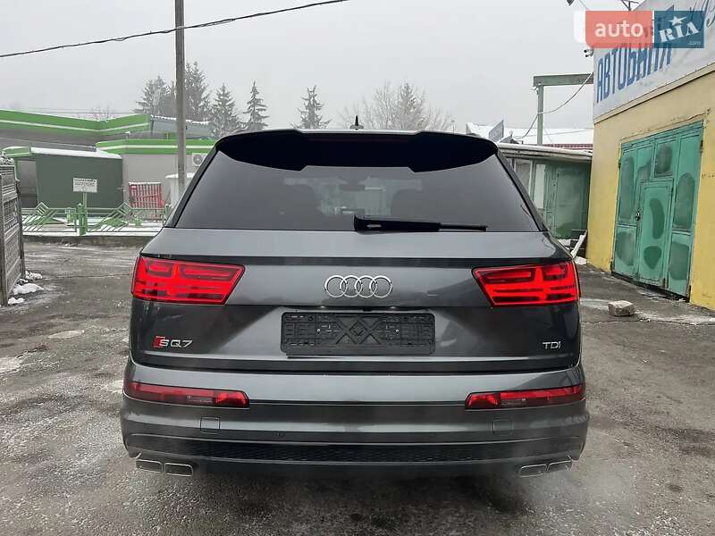 Позашляховик / Кросовер Audi SQ7 2017 в Вінниці